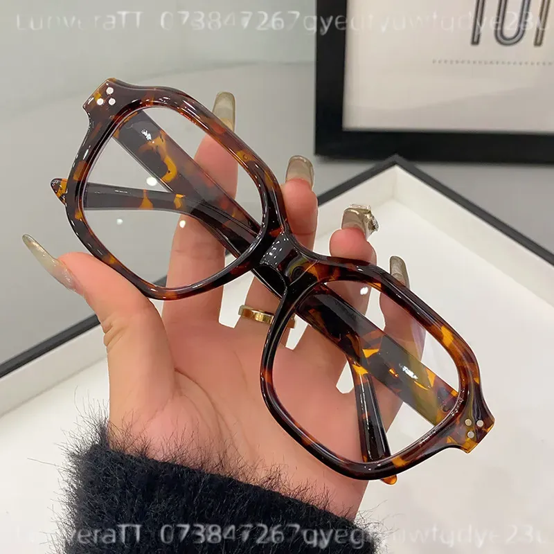 ユニセックス レトロ オーバル型 度なしメガネ ブラックプラ - Men'S Fashion Non Prescription Glasses のレビューと価格
